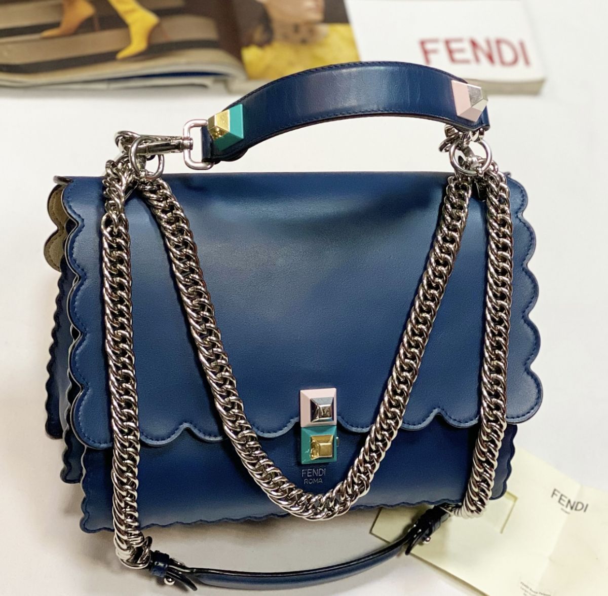 Сумка Fendi размер 25/17 цена 46 155 руб