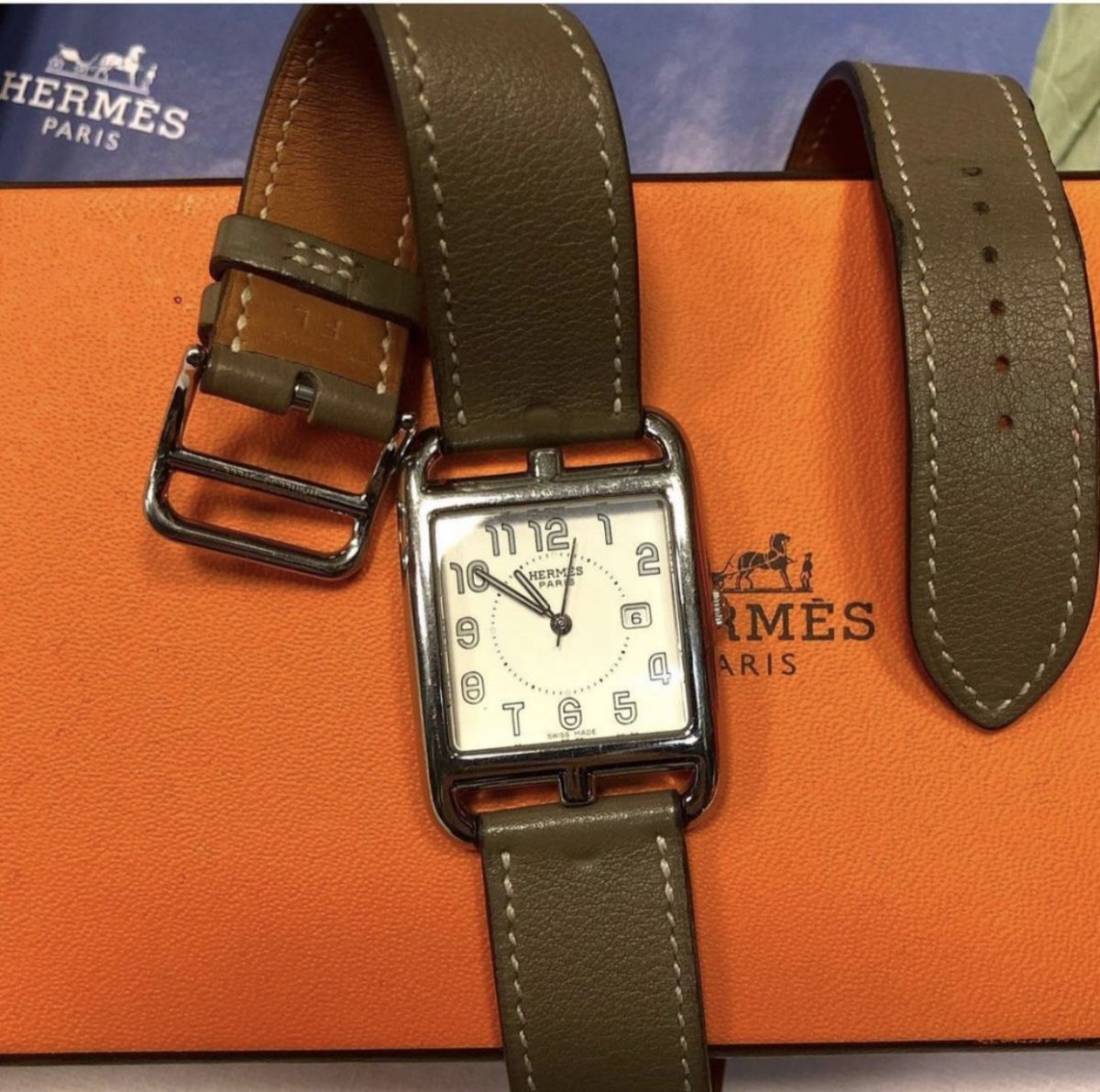 Часы Hermes  цена 61 549 руб