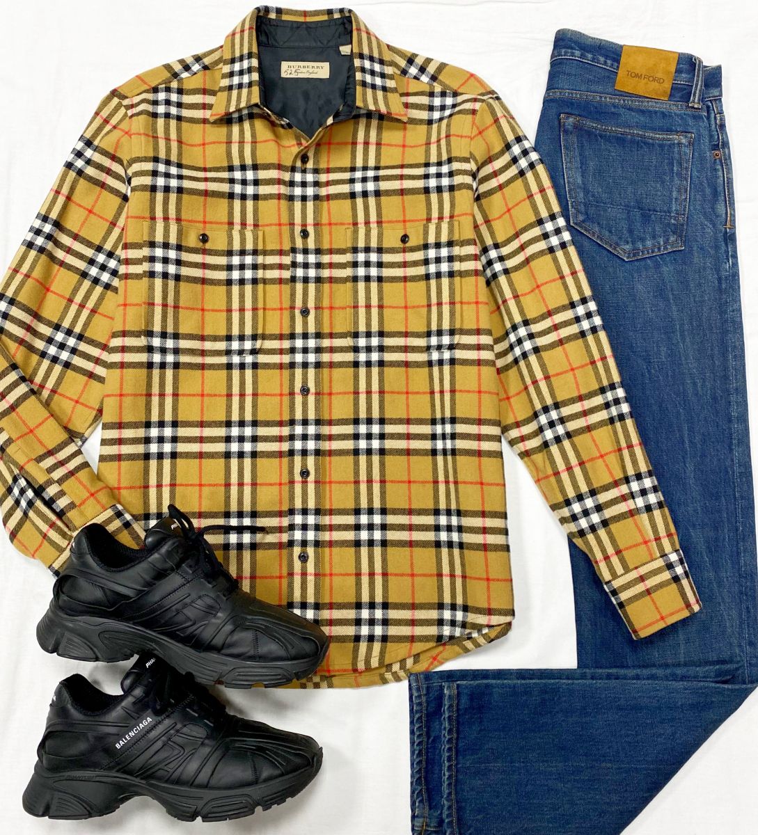 #mechtamen Рубашка Burberry размер M цена 15 385 руб Джинсы Tom Ford размер 32 цена 12 308 руб Кроссовки Balenciaga размер 42 цена 15 385 руб