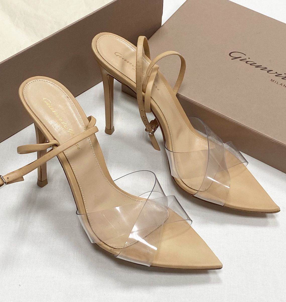 Босоножки Gianvito Rossi размер 37.5 цена 15 655 руб