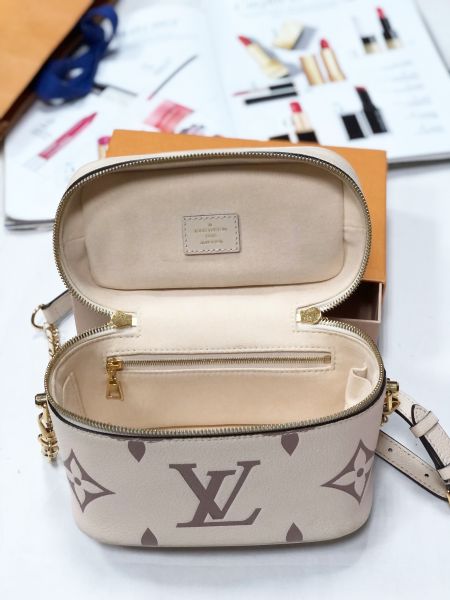 Сумочка Louis Vuitton 