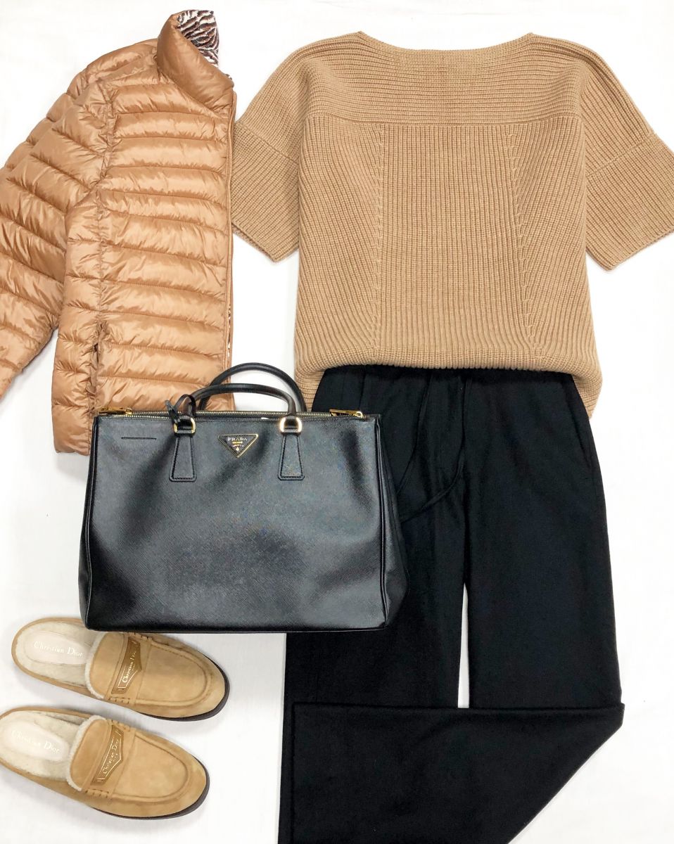Куртка / двухсторонняя/ Marella размер 46 цена 9 393 руб
Кофта Weekend/ Max Mara/ размер S цена 6 262 руб
Брюки S Max Mara размер 36 цена 4 697 руб
Сабо Christian Dior размер 40 цена 62 620 руб
Сумка Prada