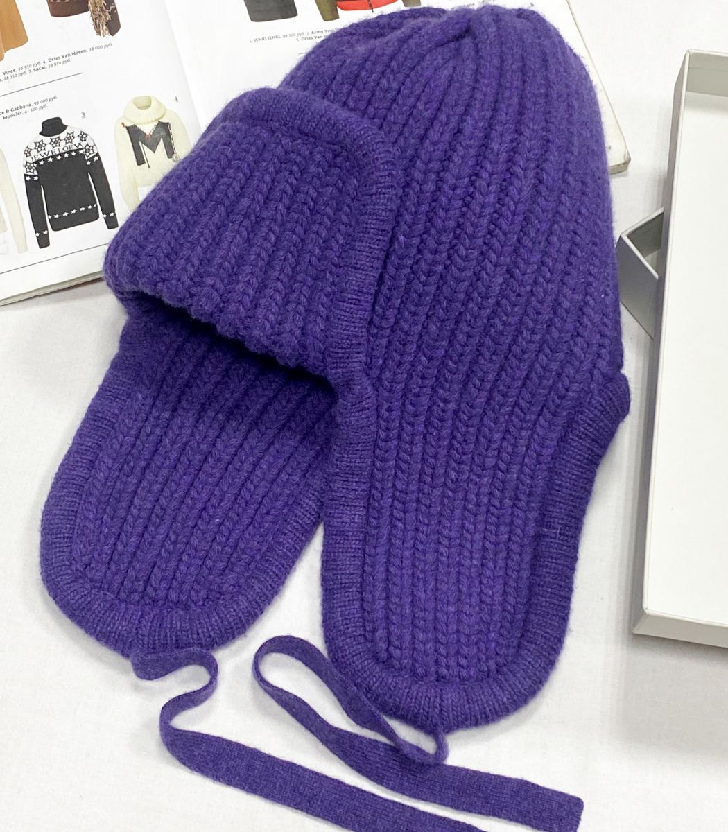 Шапка Tak Ori цена 9 393 руб
