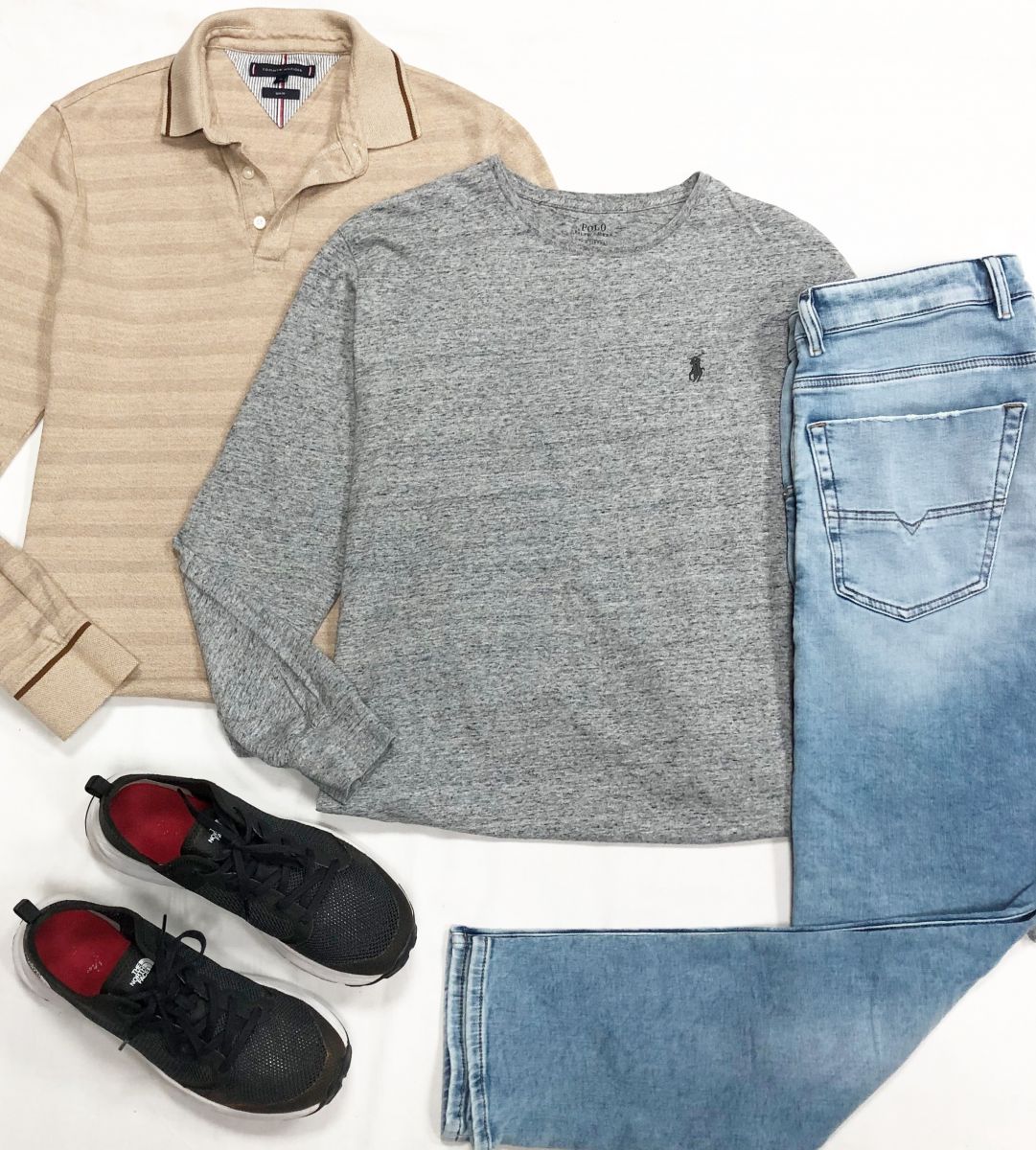 #mechtamen Кофта Tommy Hilfiger размер M цена 3 914 руб
Кофта Ralph Lauren размер M цена 2 348 руб
Джинсы Diesel размер цена 2 348 руб
Кроссовки The North Face размер 41.5 цена 3 131 руб