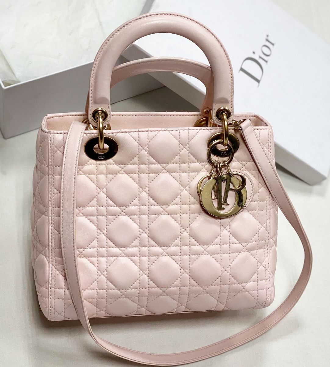 Сумка Christian Dior размер 25/20 цена 93 930 руб