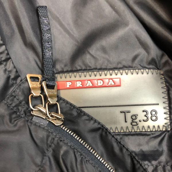 Плащ Prada 
