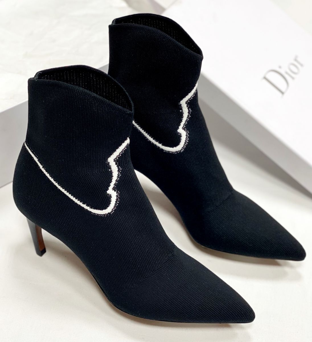 Ботильоны Christian Dior размер 38 цена 46 965 руб/новые/ 