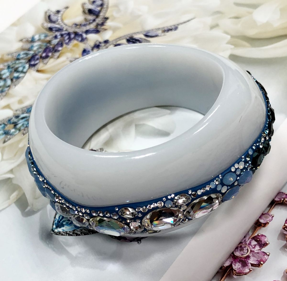 Браслет/ камни/ Swarovski цена 7 828 руб

