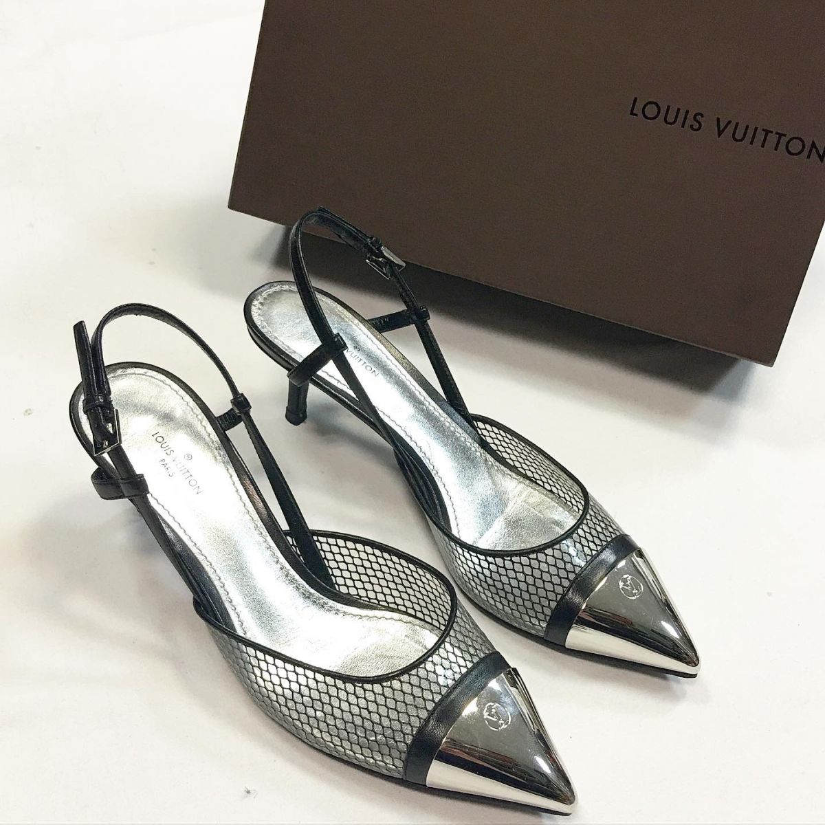 Туфли Louis Vuitton размер 37 цена 23 078 руб 