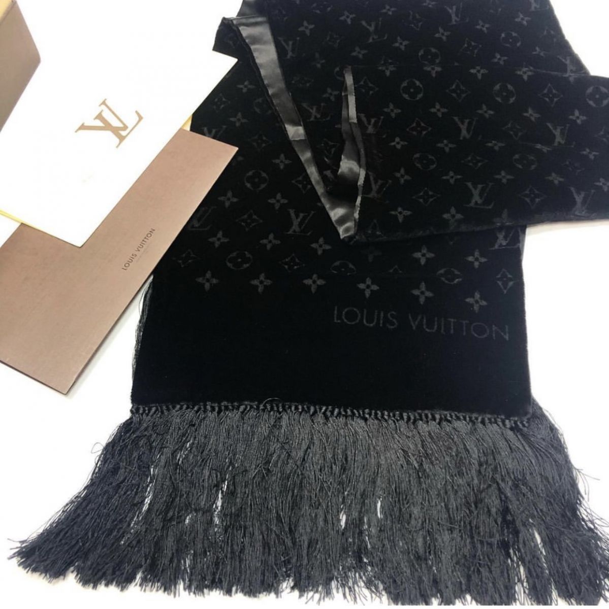 Шарф /бархат/ Louis Vuitton размер 140/25 цена 7 693 руб 