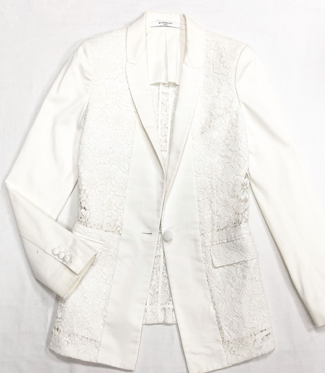Жакет /ажур/ Givenchy размер 38 цена 31 310 рубТуфли BOTTEGA VENETA размер 38 цена 15 655 руб