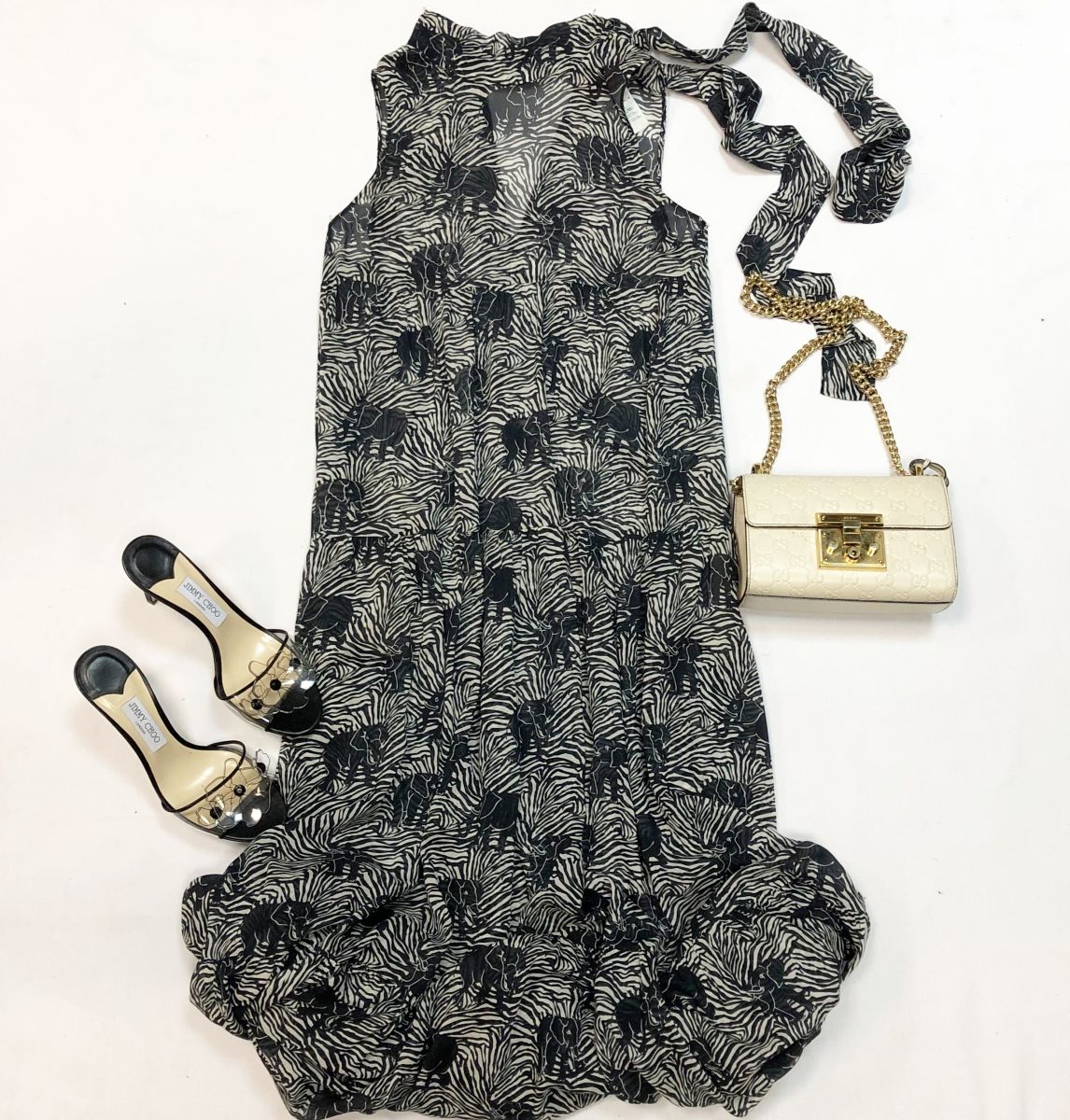Сарафан Max Mara размер 38 цена 18 462 руб
Сабо Jimmy Choo размер 39.5 цена 12 308 руб
Сумка Gucci