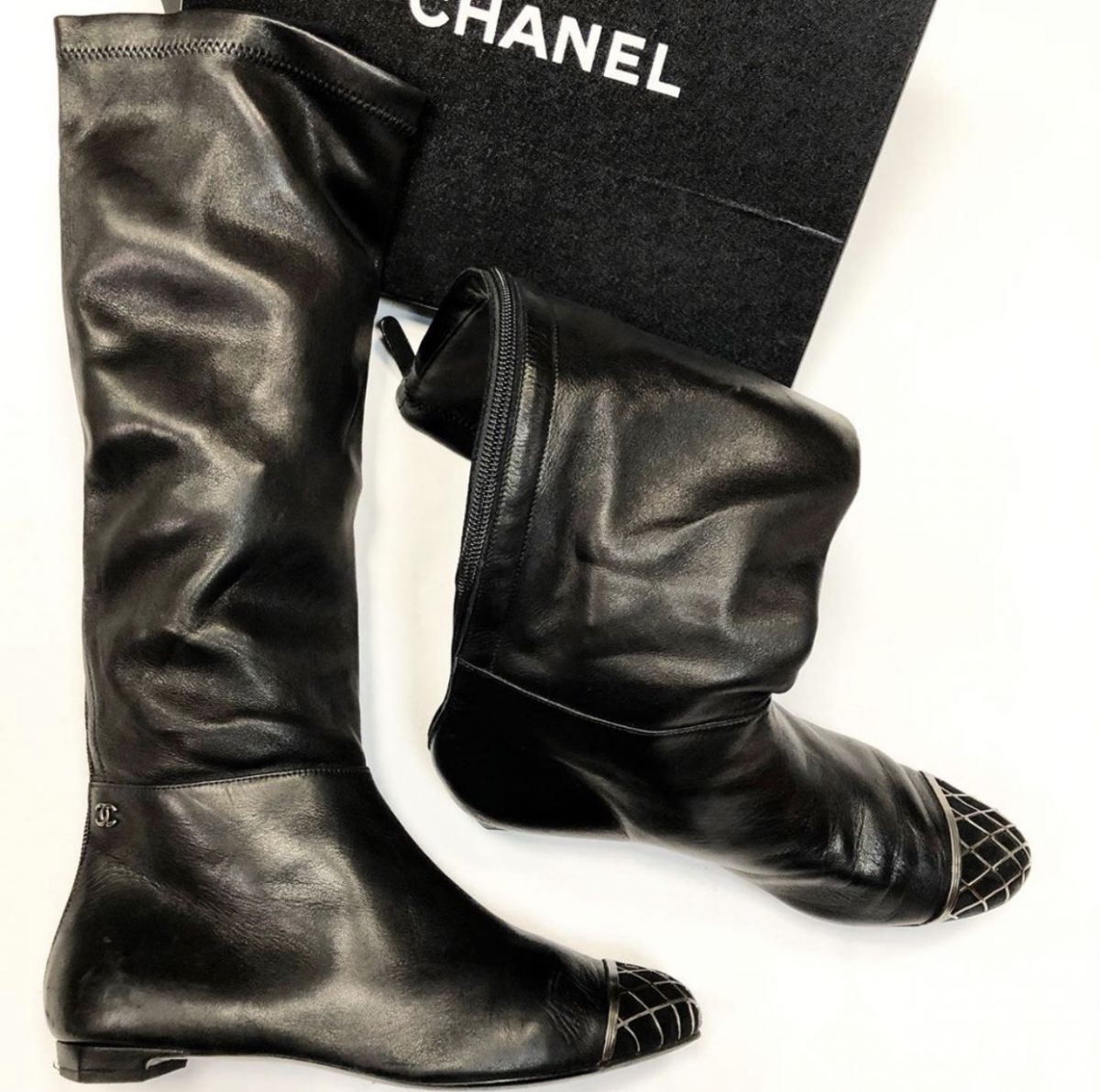 Сапоги Chanel  размер 38 цена 15 385 руб