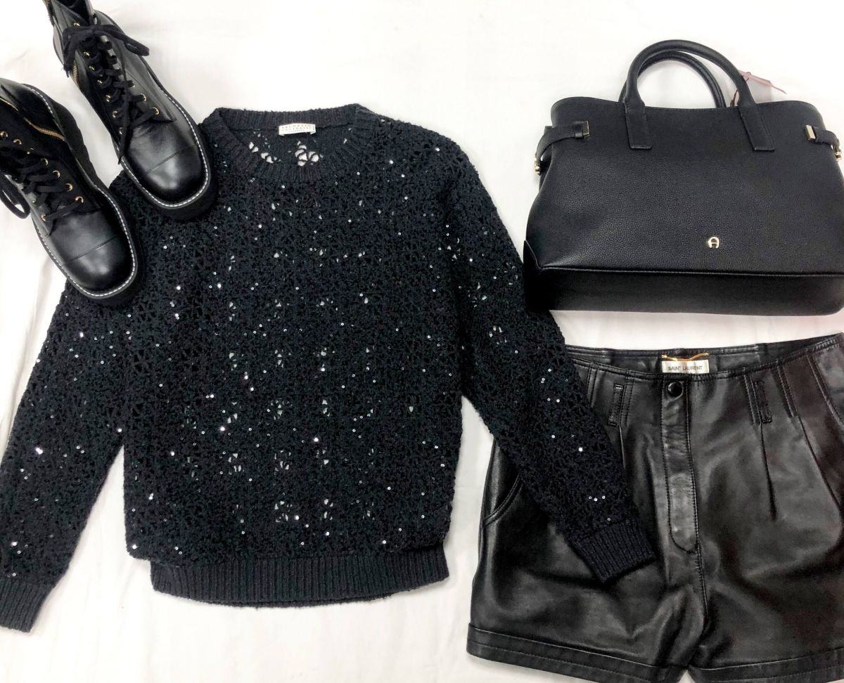 Свитер /пайетки/ кашемир/шерсть/ Brunello Cuccinelli размер M цена 46 965 руб 
Шорты/кожа/ Saint Laurent размер 40 цена руб 
Ботинки Chanel размер 38 цена 187 860 руб /новые/ 
Сумка AIGNER /с ценником/
