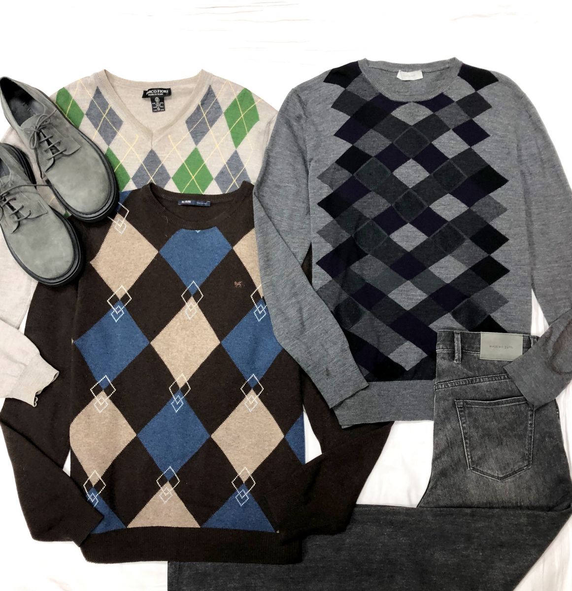 #Mechtamen
Джемпера Pal ZILERI / CORTIGIANI / MARCO FIORI размер XL цена 4 616 руб
/ 6 154 руб 
Джинсы Massimo Dutti размер 30 цена 3 077 руб