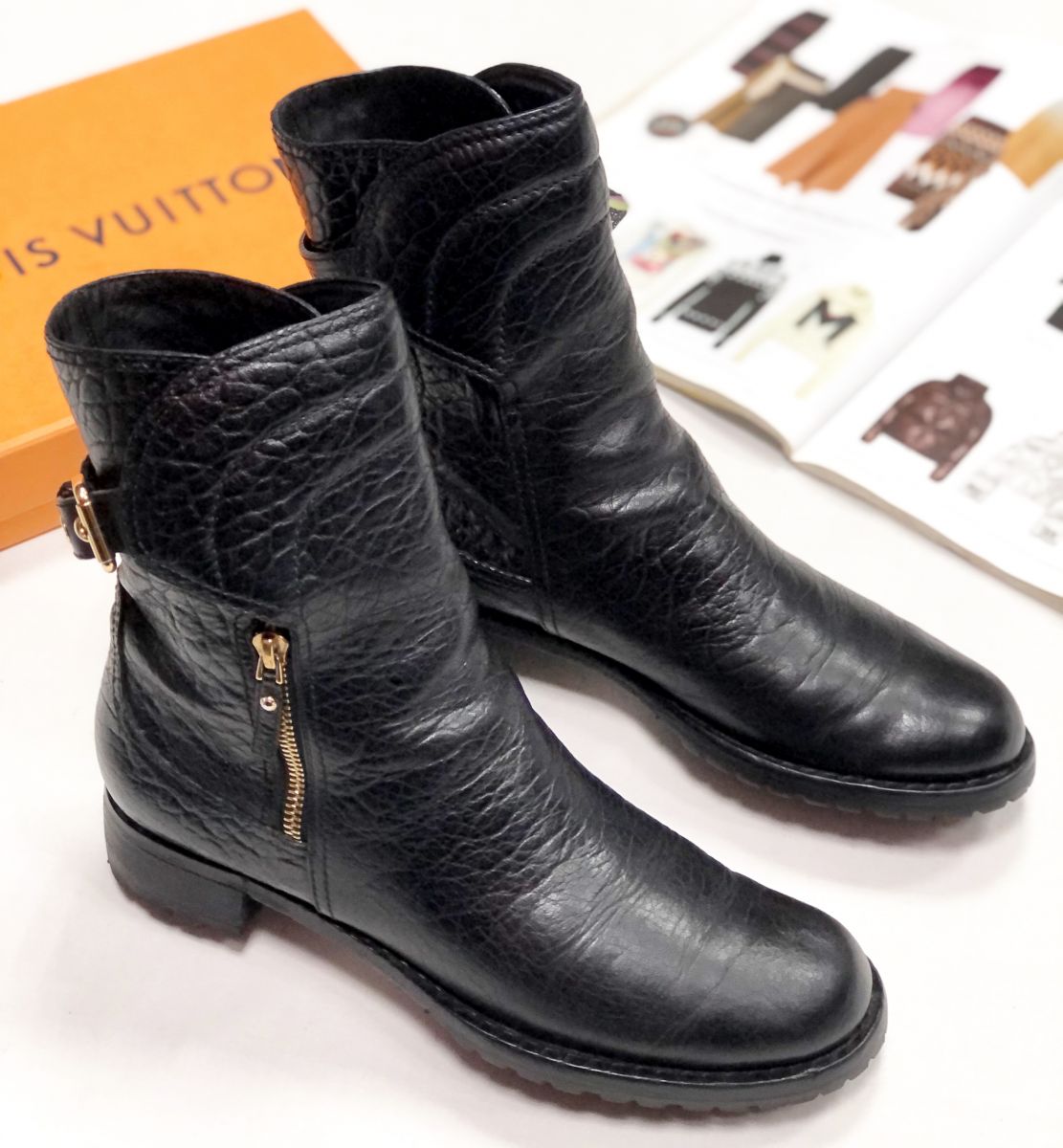Ботинки Louis Vuitton размер 41 цена 18 786 руб
