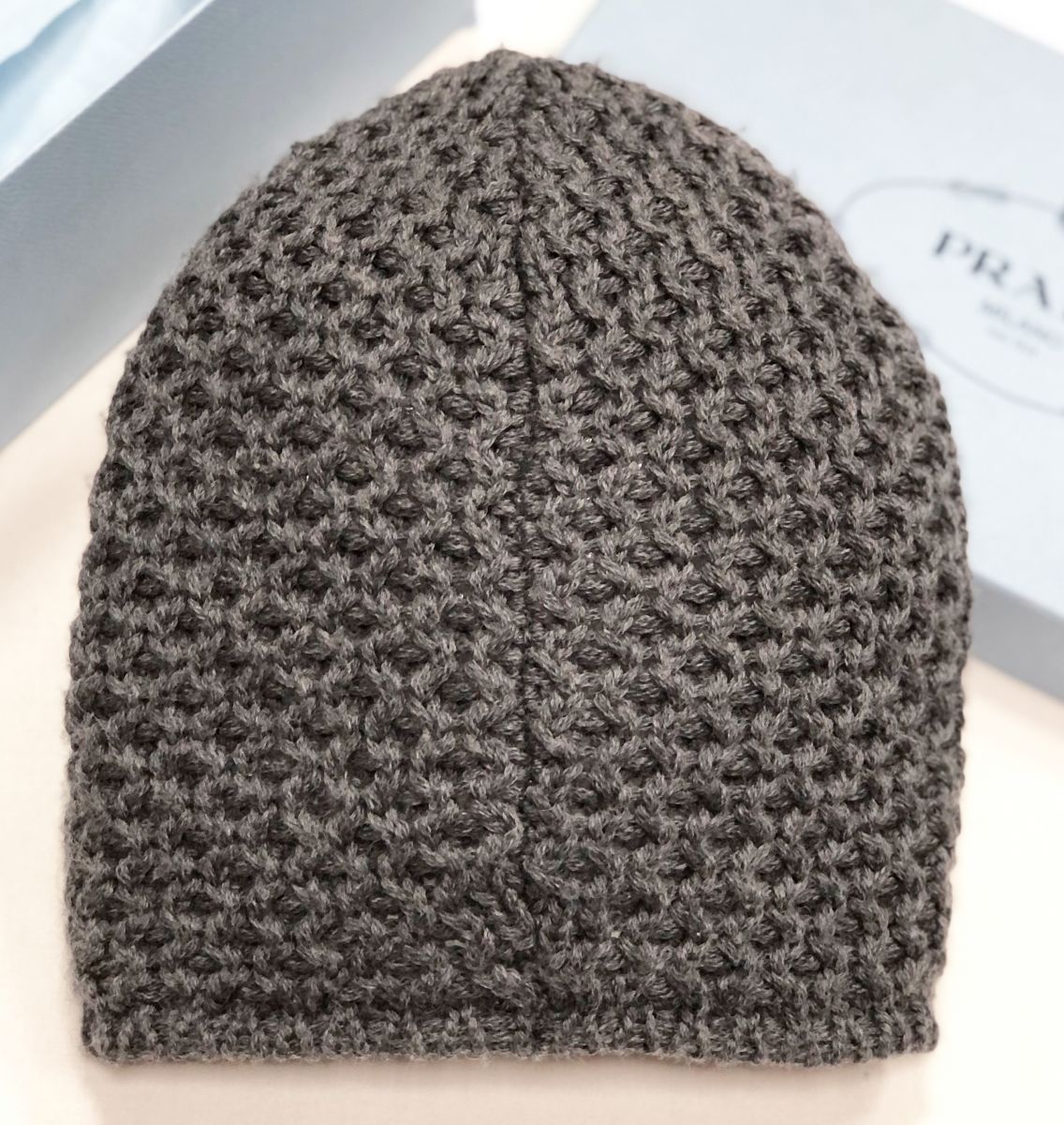 Шапка Prada цена 7 828 руб