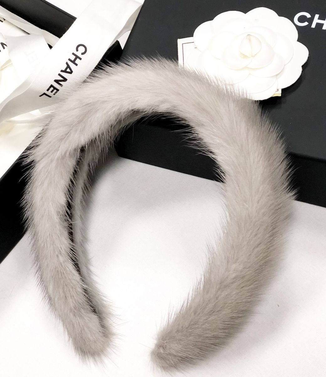 Ободок /мех норки/ Chanel цена 38 463 руб 