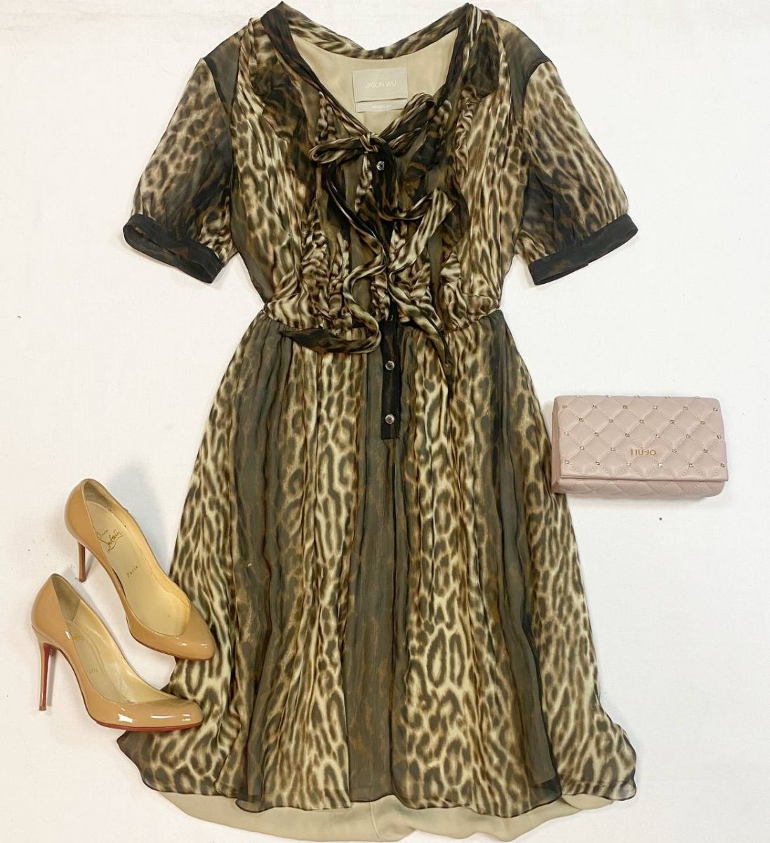 Платье Jason Wu размер 42 цена 12 308 руб
Туфли Louboutin размер 38 цена 12 308 руб
Клатч Liu Jo