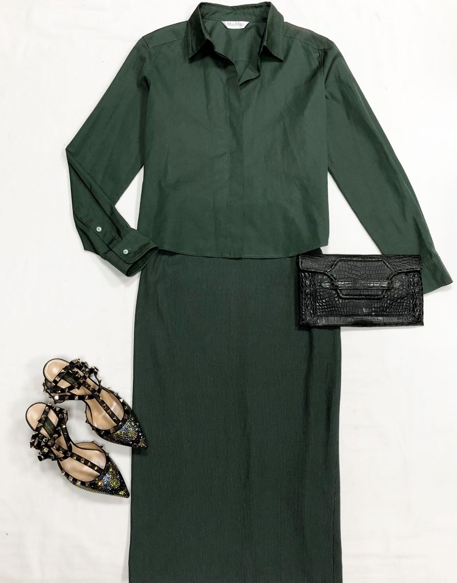 Платье Max Mara размер 38 цена 7 828 руб
Босоножки Valentino размер 37.5 цена 26 614 руб