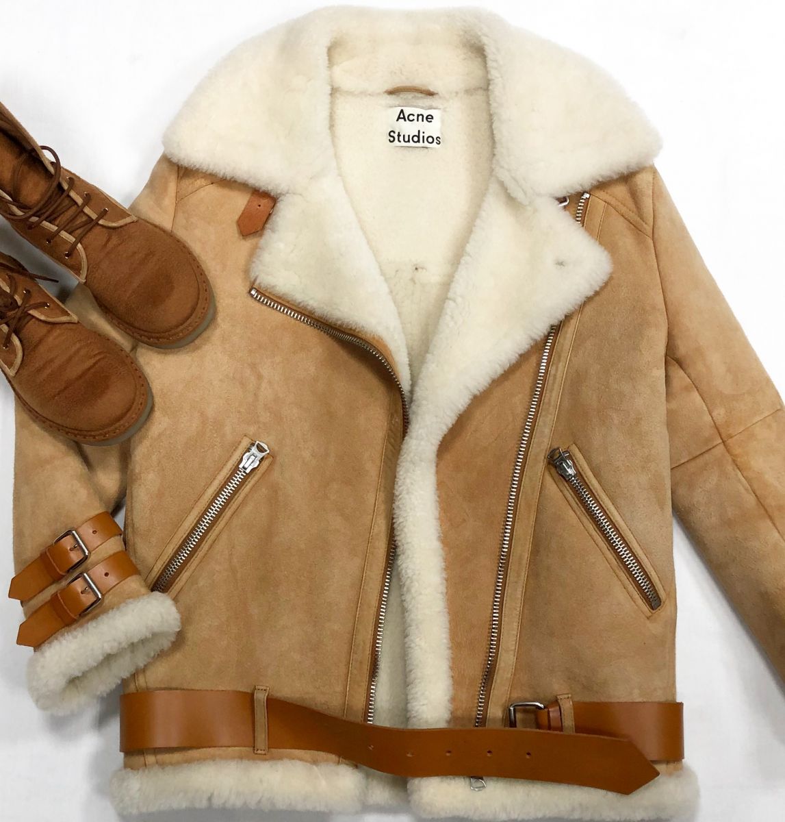 Дублёнка Acne Studios размер 34 цена 61 540 рубБотинки Max Mara размер 37 цена 12 308 руб