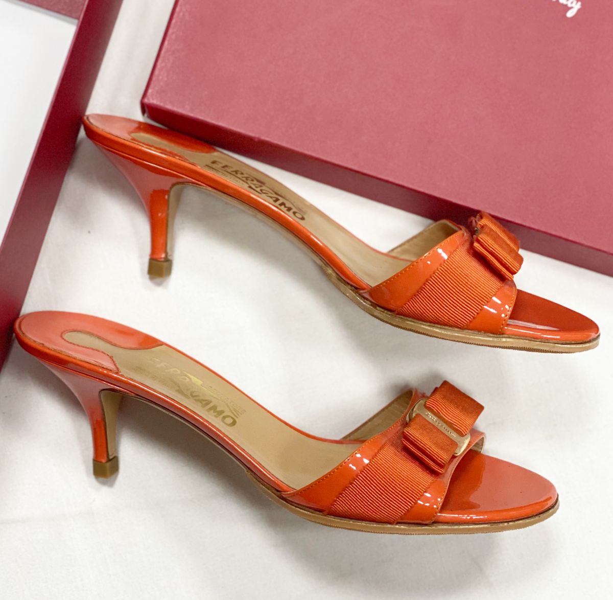 Сабо Salvatore Ferragamo размер 39 цена 9 393 руб 