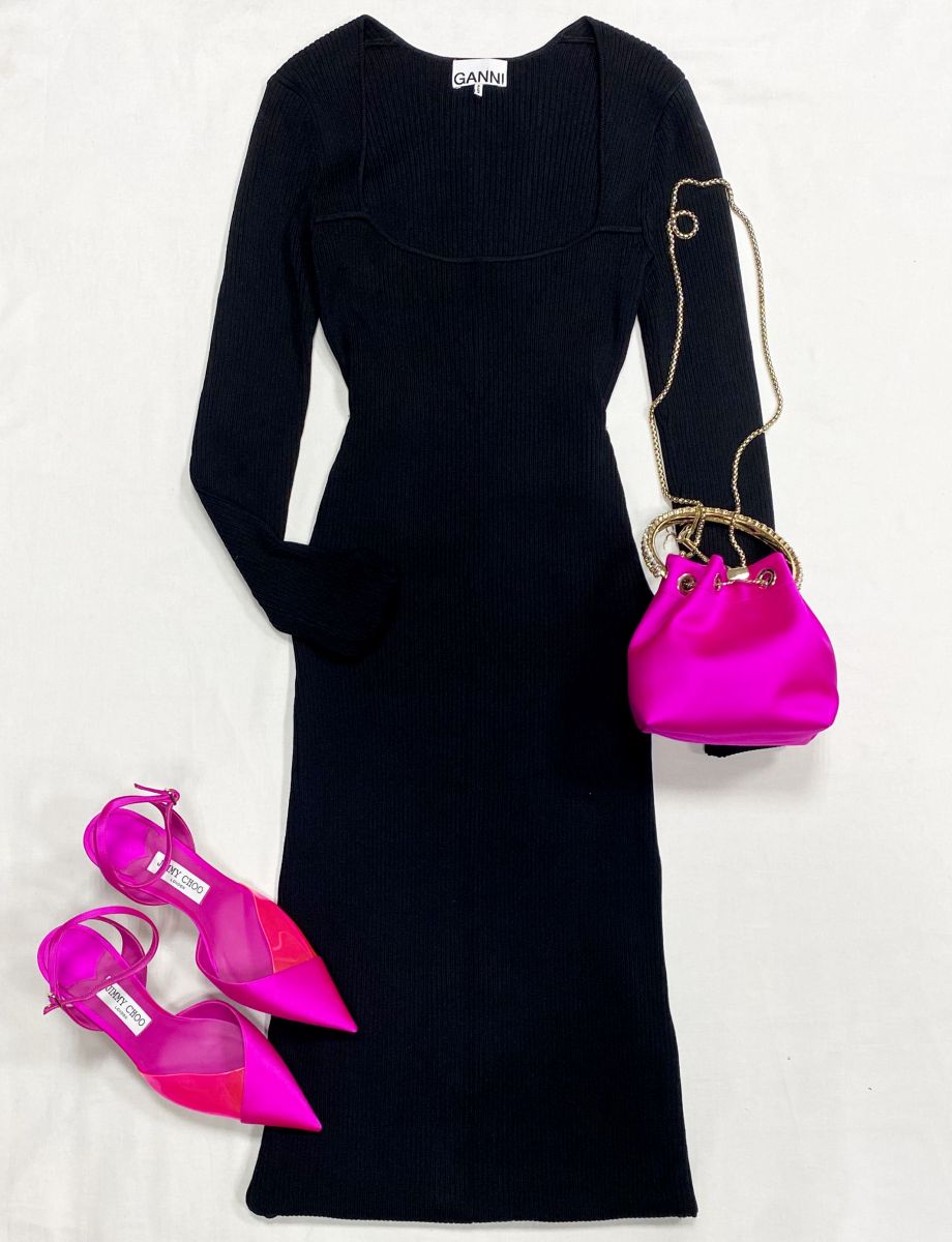 Платье Ganni размер S цена 9 393 руб
Туфли Jimmy Choo размер 39.5 цена 39 138 руб
Сумочка Jimmy Choo