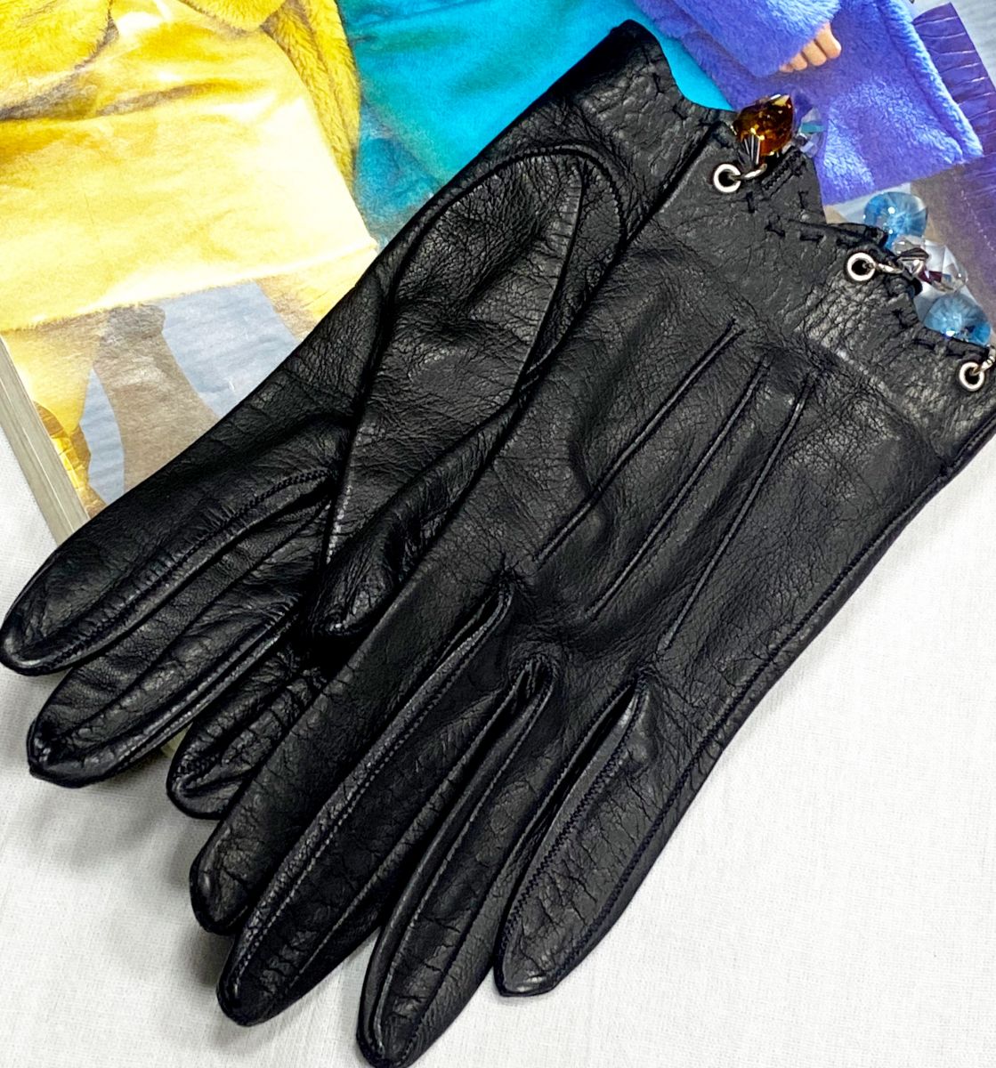 Перчатки/ камни/ кожа/ Sermonette Gloves размер 6.5 цена 6 262 руб
