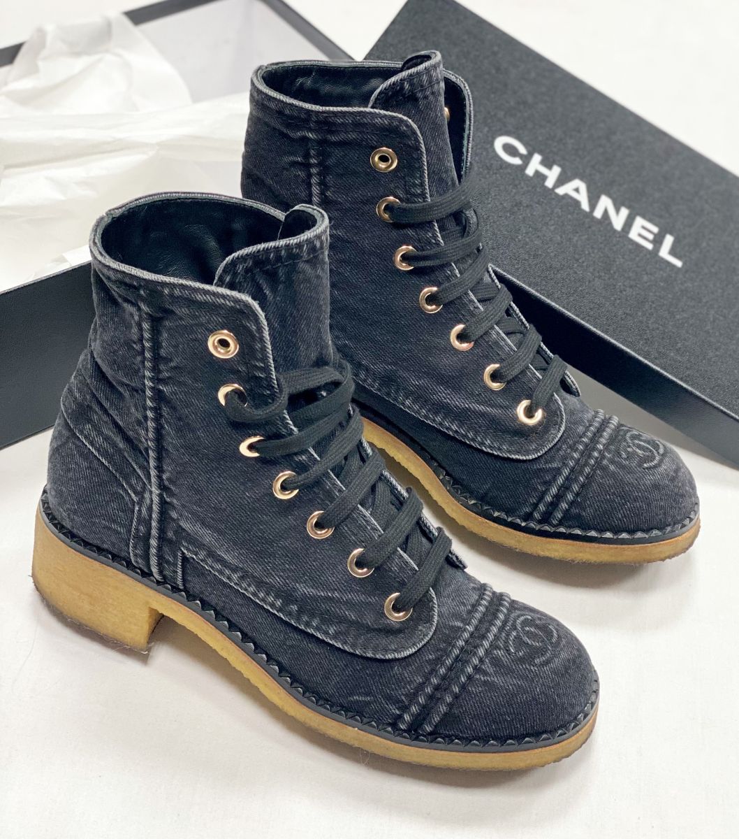 Ботинки Chanel размер 39 цена 54 793 руб
