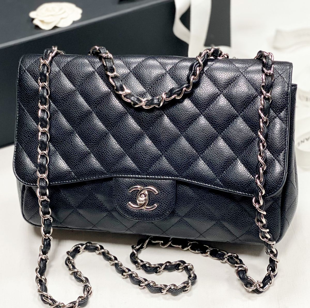 Сумка Chanel размер 30/20 цена 281 790 руб