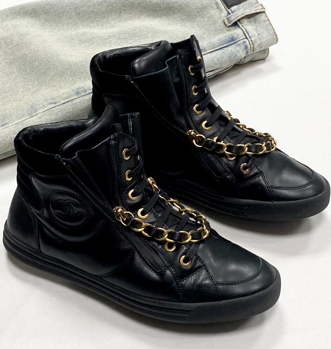 Кеды Chanel размер 38 цена 15 655 руб

