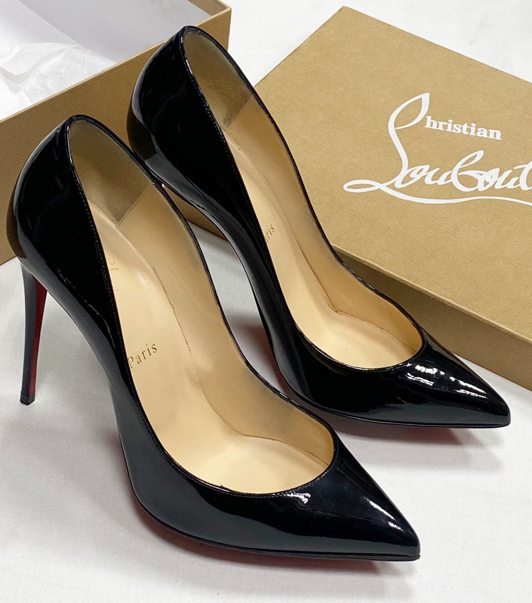 Туфли Louboutin размер 38.5 цена 15 655 руб
