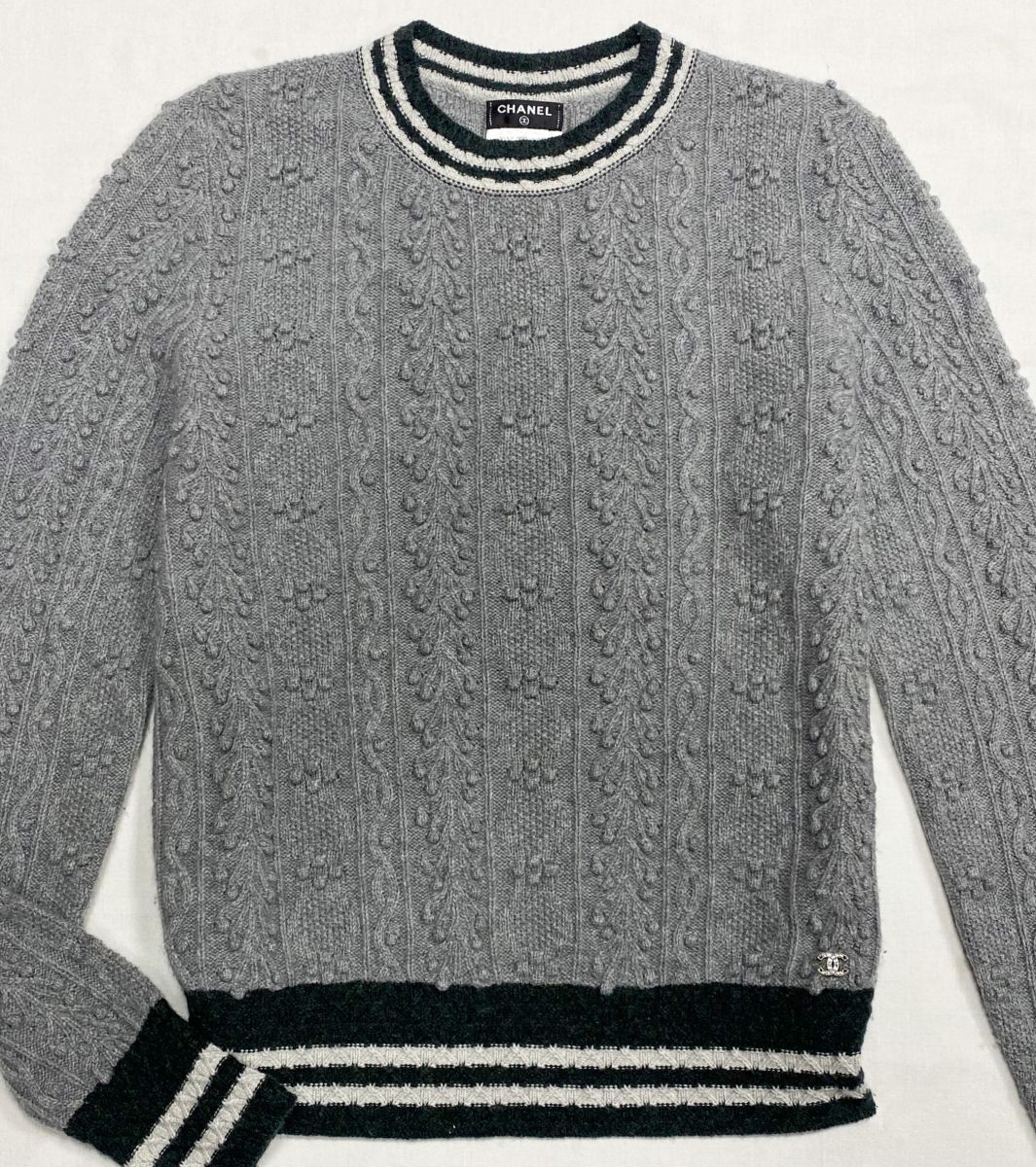 Кофта Chanel размер 36 цена 54 793 руб
Лоферы Chanel размер 39 цена 31 310 руб