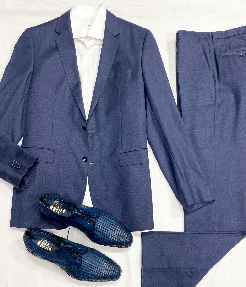 #mechtamen Костюм Boss размер 42 цена 15 655 руб
Рубашка Tom Ford размер 43/17 цена 10 959 руб
Туфли Barrett размер 46 цена 23 483 руб