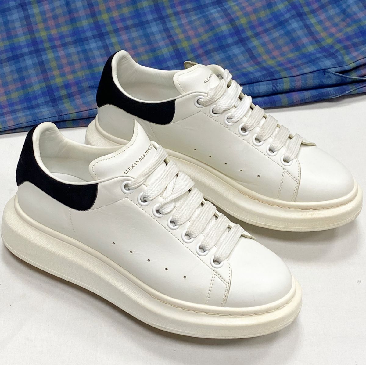 Кеды Alexander McQueen размер 39.5 цена 15 655 руб
