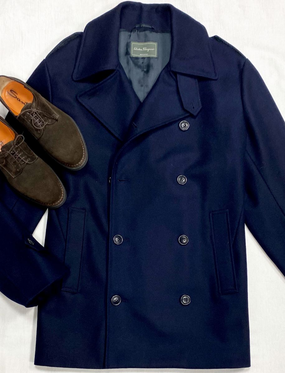 #mechtamen Пальто Salvatore Ferragamo размер 56 цена 23 483 руб
Ботинки Santoni размер 40 цена 12 524 руб