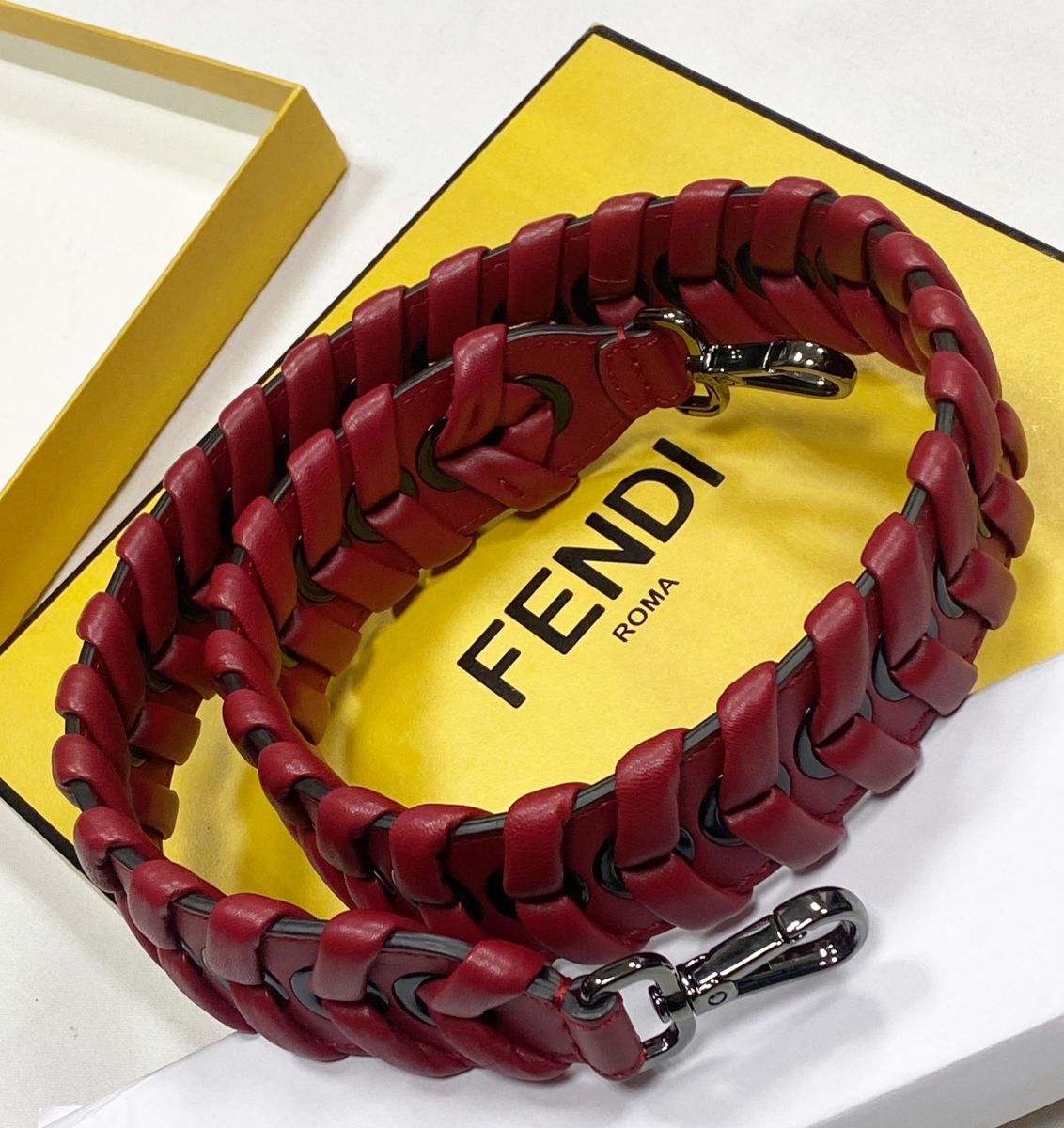Ремень/ для сумки/ Fendi цена 31 310 руб