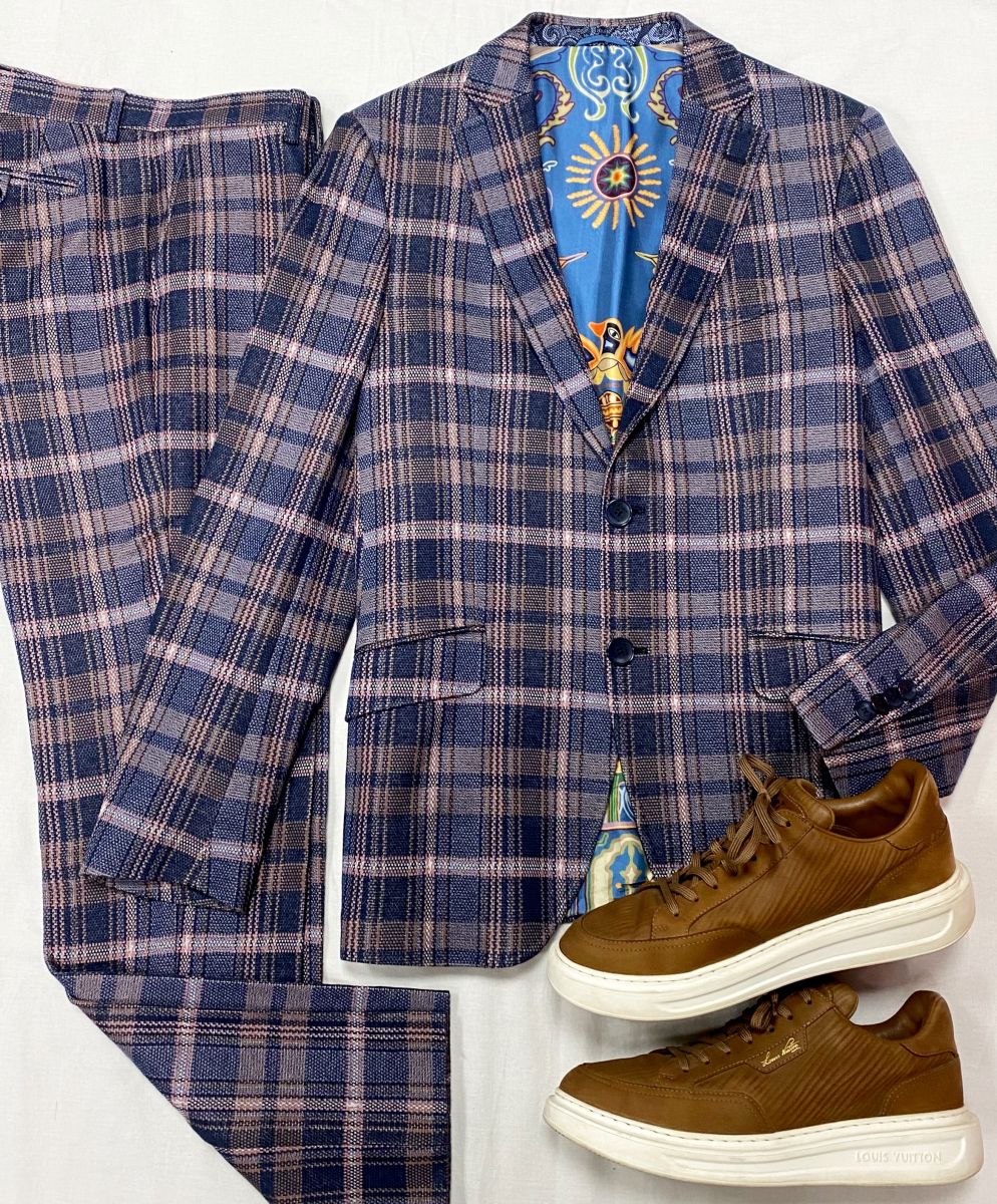 #mechtamen Костюм Etro размер 52 цена 23 483 руб 
Кеды Louis Vuitton размер 42 цена 23 483 руб
