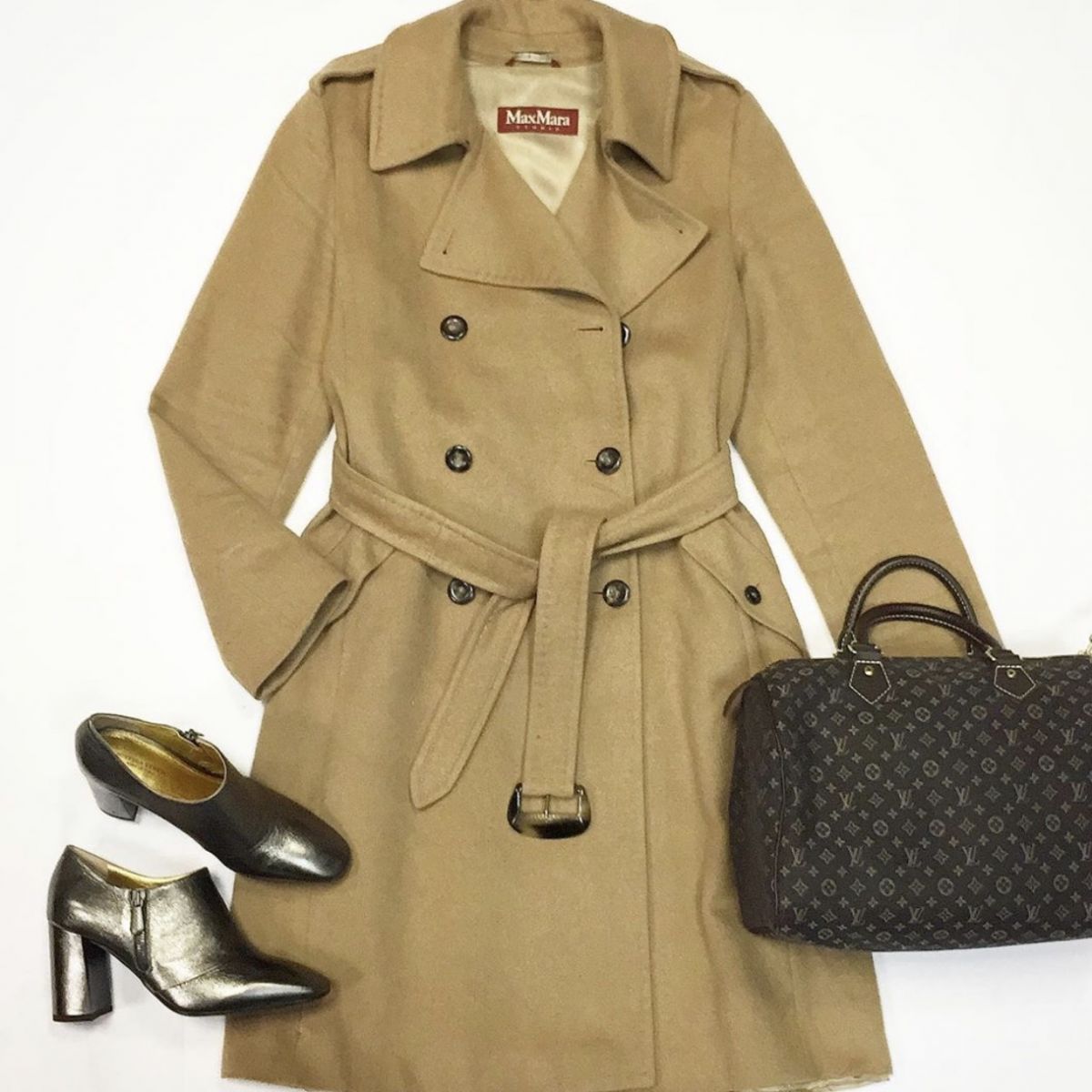 Пальто Max Mara размер 40 / 44 / цена 20 000 руб Ботильоны Bottega Veneta размер 37 цена 7 700 руб Сумка Louis Vuitton 