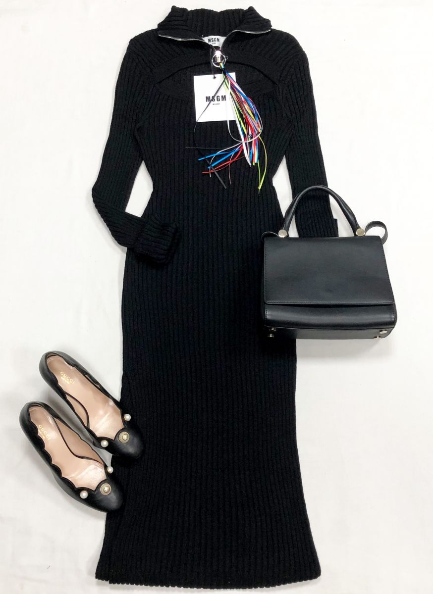 Платье MSGM размер S цена 15 655 руб/ с биркой/
Туфли Gucci размер 37.5 цена 23 483 руб
Сумка Max Mara