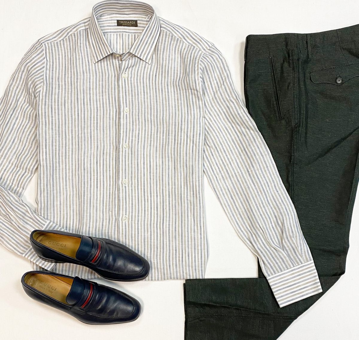 #mechtamen Рубашка Trussardi размер 16/41 цена 2 308 руб
Брюки Michael Coal размер M цена 3 077 руб
Лоферы Gucci размер 39.5 цена 15 385 руб 