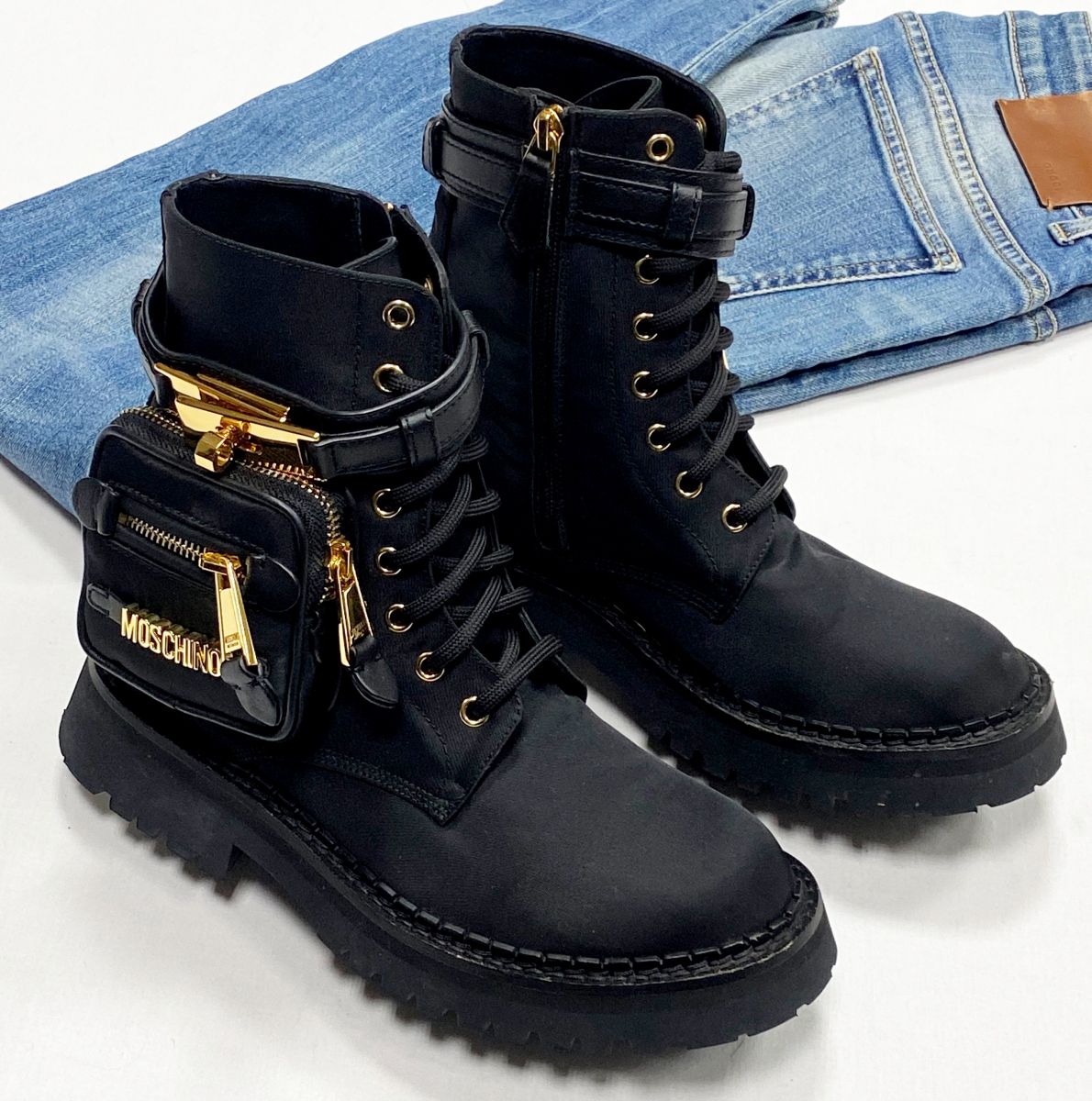 Ботинки Moschino размер 39 цена 23 483 руб
