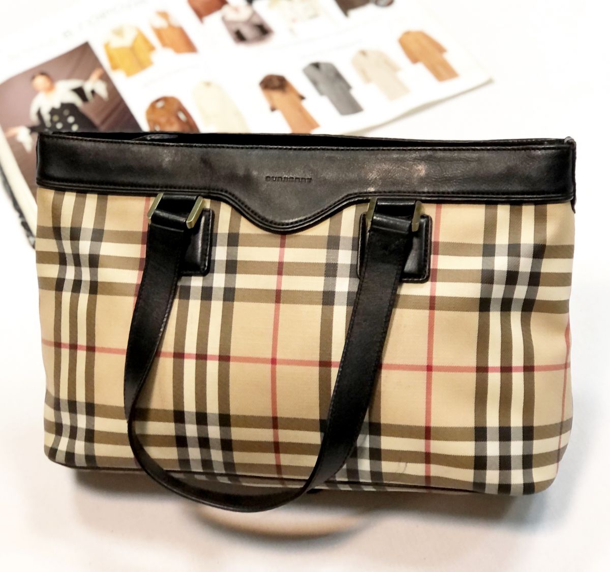 Сумка Burberry размер 35/23 цена 23 078 руб 