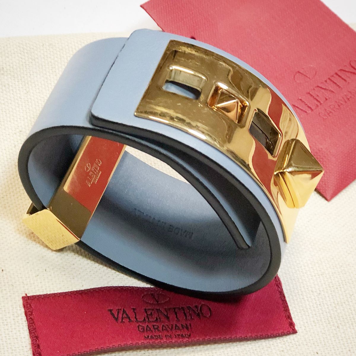 Браслет Valentino  цена 9 231 руб