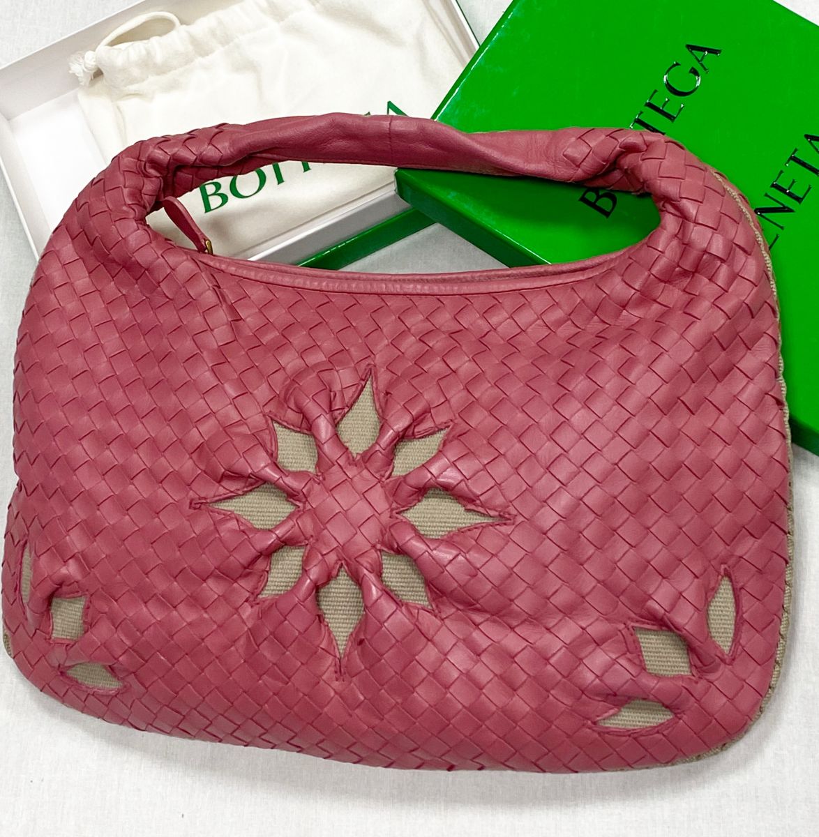 Сумка Bottega Veneta размер 35/22 цена 39 138 руб