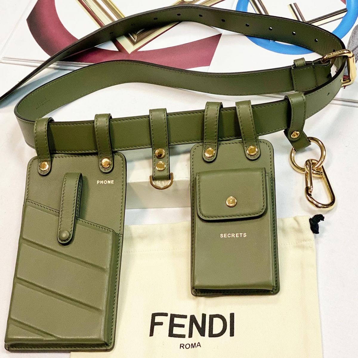 Ремень для многофункциональных аксессуаров Fendi цена 46 155 руб 