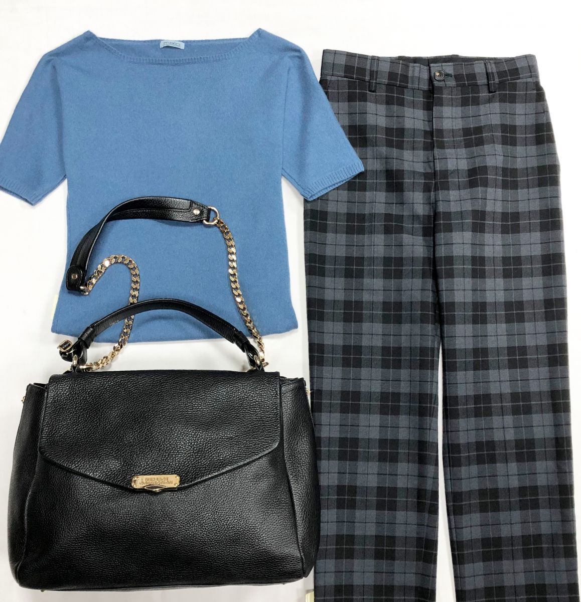 Брюки Balenciaga размер 34 цена 15 655 руб
Кофта Malo размер 40 цена 6 262 руб
Сумка Versace