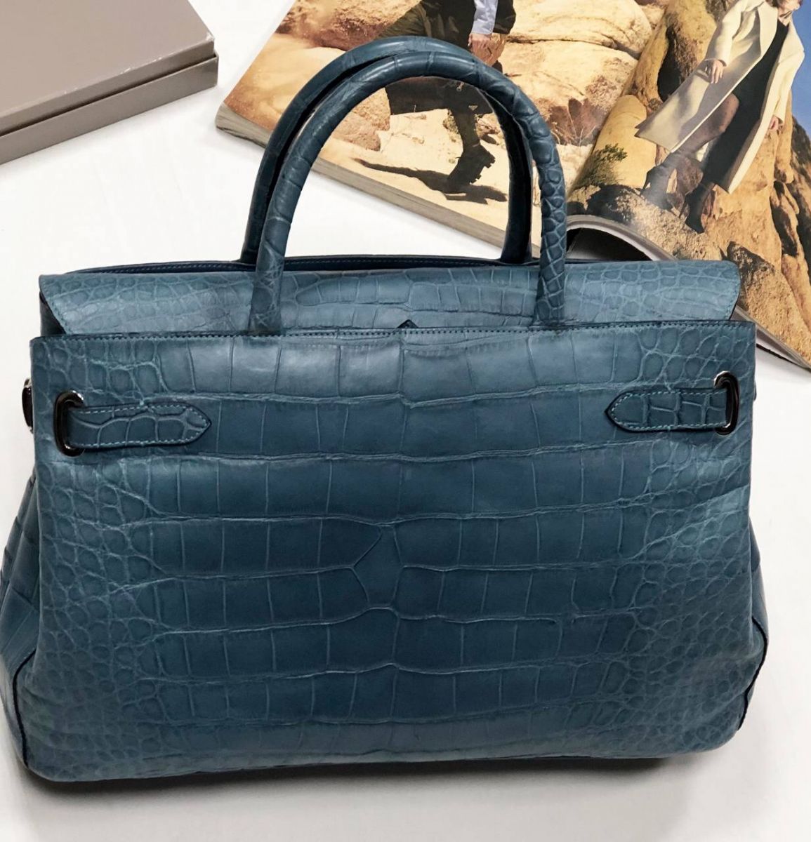 Сумка /крокодил/ Asprey размер 35/25 цена 153 850 руб
