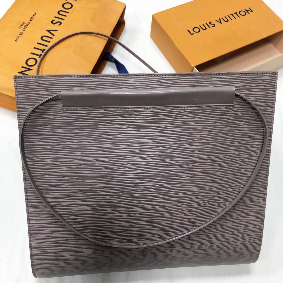 Сумка LOUIS VUITTON размер большой цена 28 179 руб