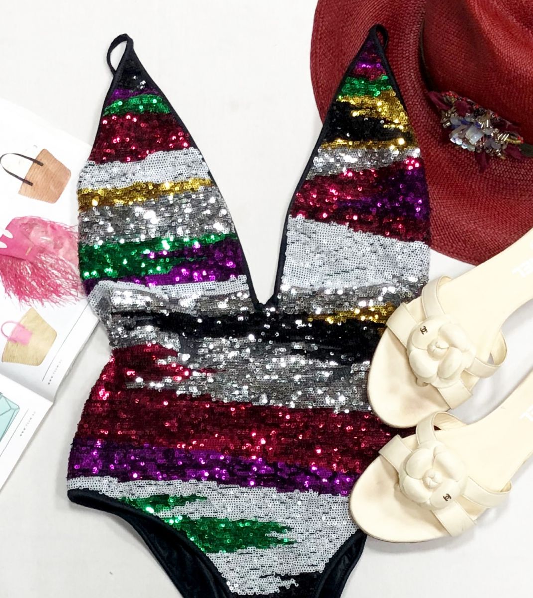 Купальник/ пайетки/ Missoni размер 40 цена 15 655 рубСабо Chanel размер 38.5 цена 15 655 руб